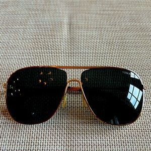 Tom Ford ‘Dominic’ aviator style sunglasses